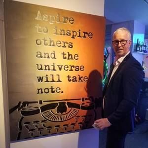 Meet your Posher, Bob